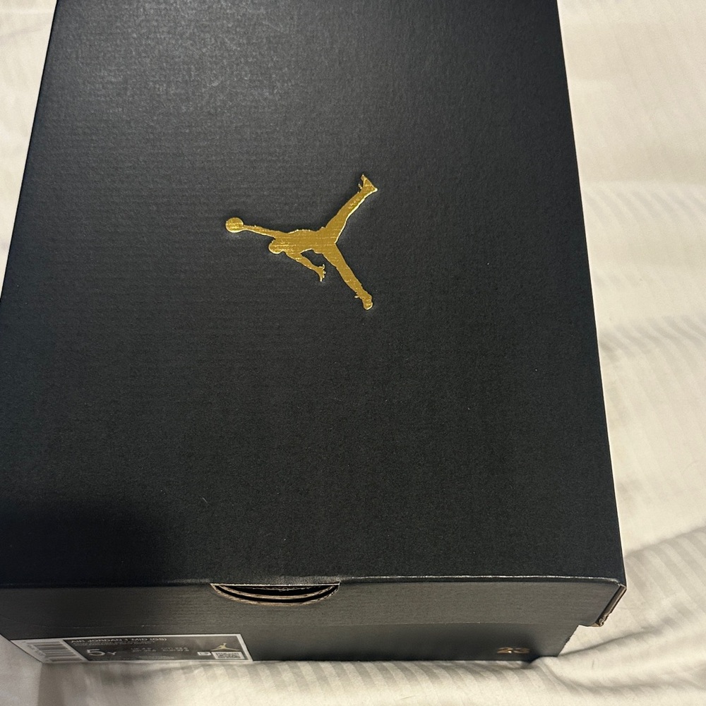 AIR JORDAN BOX